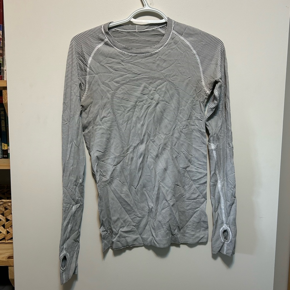 Lululemon Women's Swiftly Tech Long Sleeve, Black and White Striped, Size: 6
